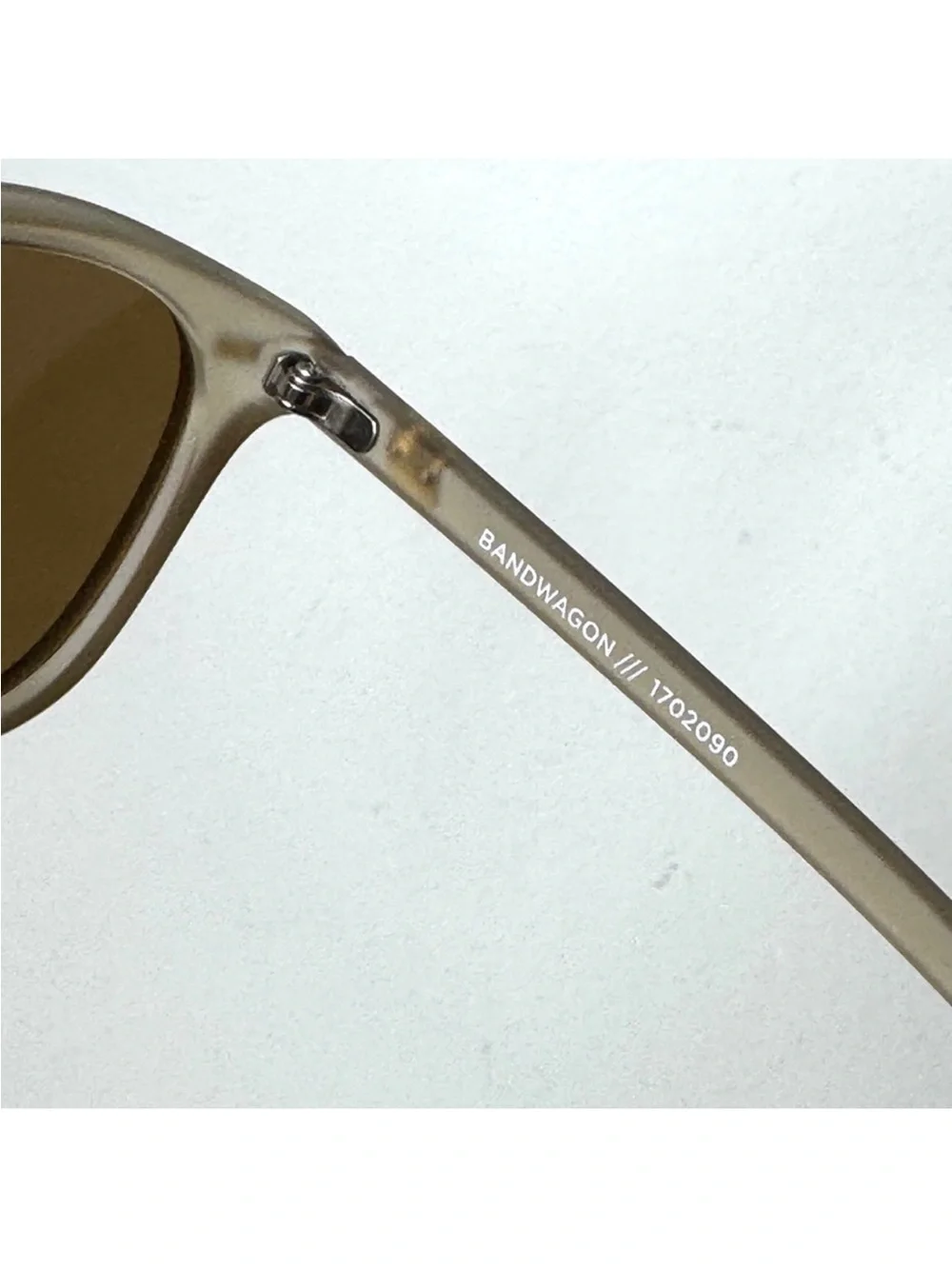 LE SPECS Bandwagon NEW Sunglasses Matte Stone Frame With Copper Mirror Lens NEW